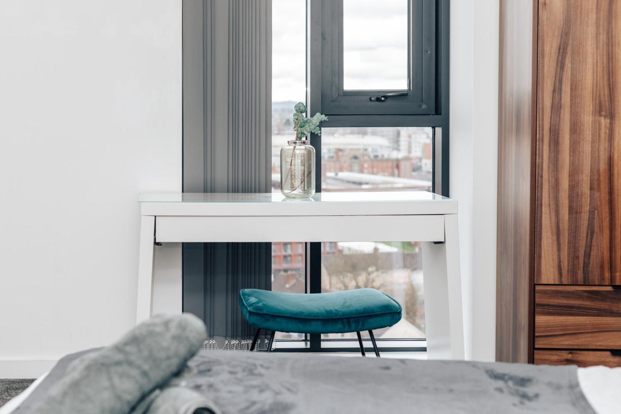 Luxury 2 Bedroom Apartment, Broad Street Birmingham Extérieur photo